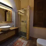 Nocleg ze śniadaniem Le Reve 4*